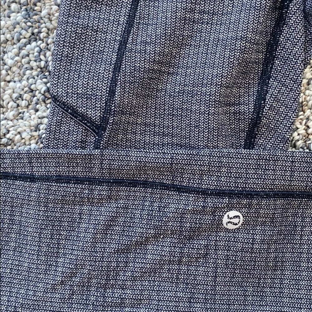 Full length heathered grey lululemon leggings